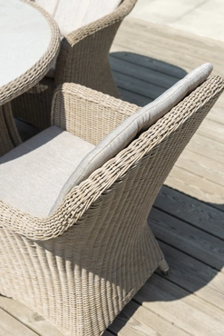 Alexander Rose Hazelmere 4 Seat Round Dining Set with Parasol - image 3
