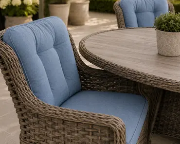 Amalfi 6 Seat Oval Dining Set - image 3