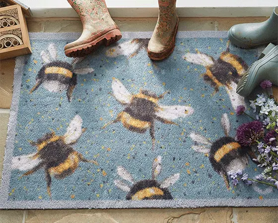 Hug Rug Bee 3 Runner 65cm x 150cm - image 2