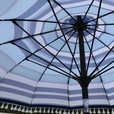 Castle 1.6m Tilting Parasol - image 4