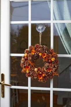 Copper Cone Wreath 30cm