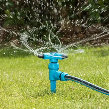 Flopro Multi-Jet Rotating Sprinkler - image 2