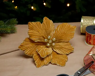 Gold Velvet Magnolia Stem (40cm) - image 2