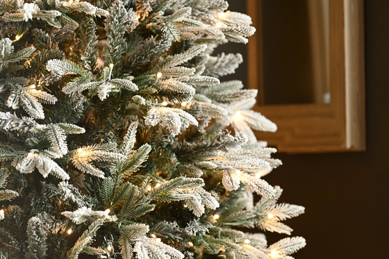 Grays Peak Pine Led Flocked Tree 7ft/210cm - image 8