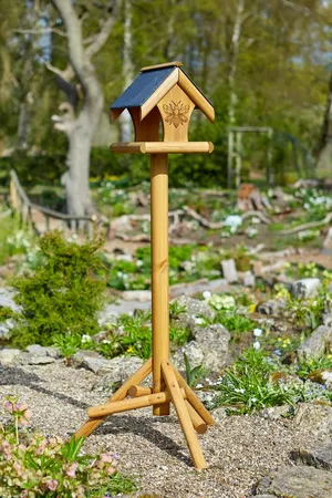 Honeybee Birdtable - image 2