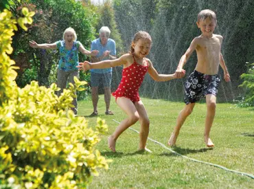 Hozelock 15m Sprinkler Hose - image 2