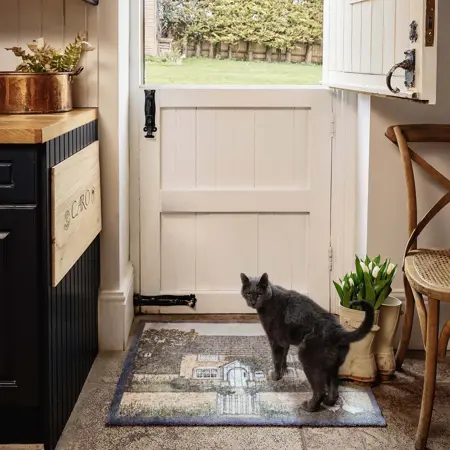 Hug Rug Aura Sally Swannell Country Cottage 65x85 - image 2