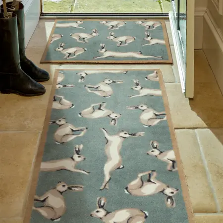 Hug Rug Farmhouse Hares 65x85 - image 2