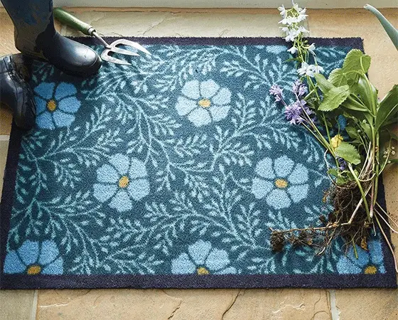 Hug Rug Floral 5 65cm x 85cm - image 2