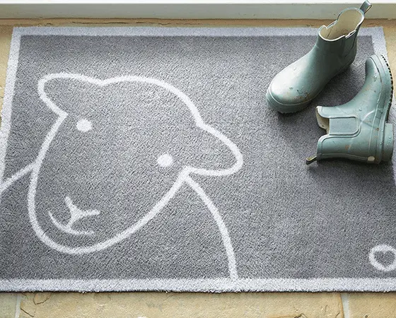 Hug Rug Grey Herdy 65cm x 85cm - image 2