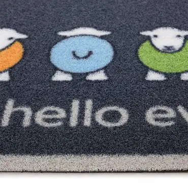 Hug Rug Outdoor Hello Ewe 60x80 - image 3