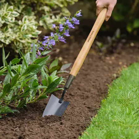 K&S Carbon Steel Border Hand Trowel - image 2