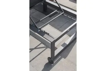 LIFE Delta Sunlounger - image 3