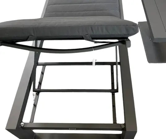 LIFE Delta Sunlounger - image 3