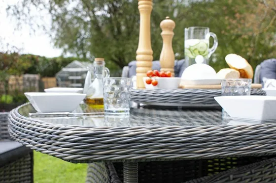 Miami 6 Seater Triangular Dining Set - image 4