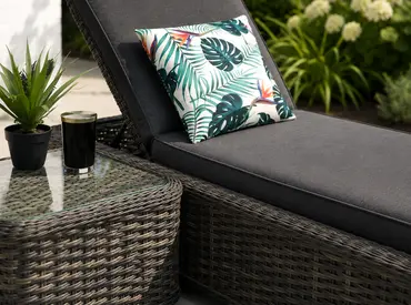 Miami Sun Lounger Set - image 3