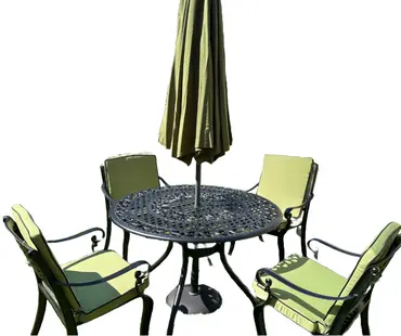 Mississippi 4 Seater Round - image 1