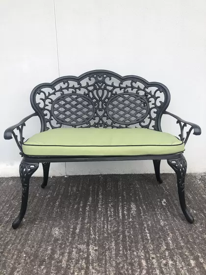 Mississippi Black Love Seat - image 3