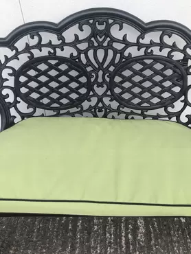 Mississippi Black Love Seat - image 2
