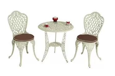 Mississippi Cream Bistro Set