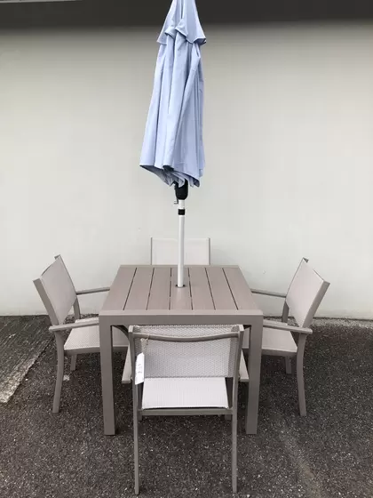 Morella 4 Seater Square  Set with Parasol - image 3