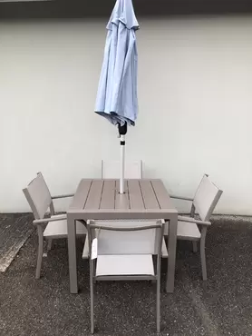 Morella 4 Seater Square  Set with Parasol - image 3
