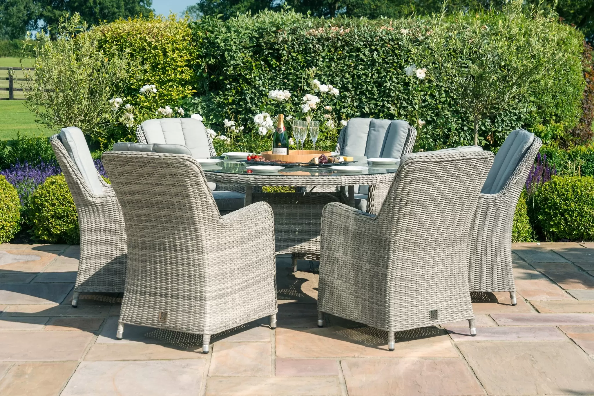 Oxford 6 Seat Round Set with Firepit Hanleys of Cork