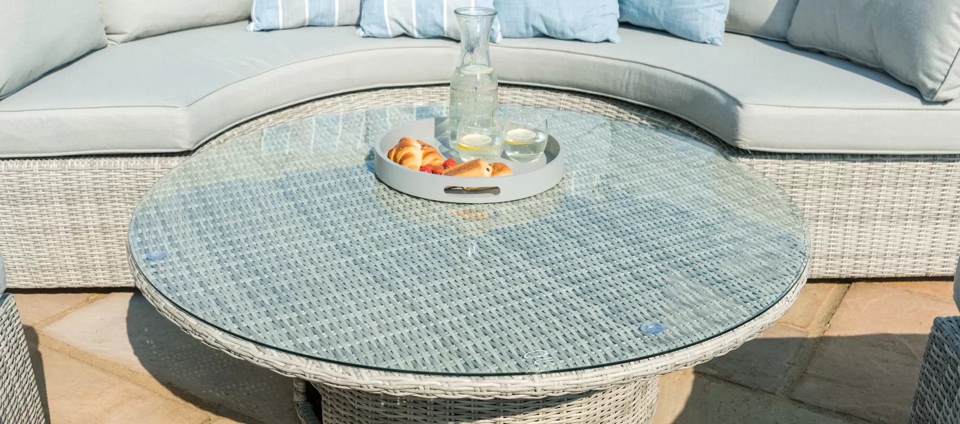 Rattan cheap lifestyle suite