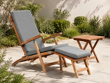 Richmond Streamer Chair with Coffee Table - image 2
