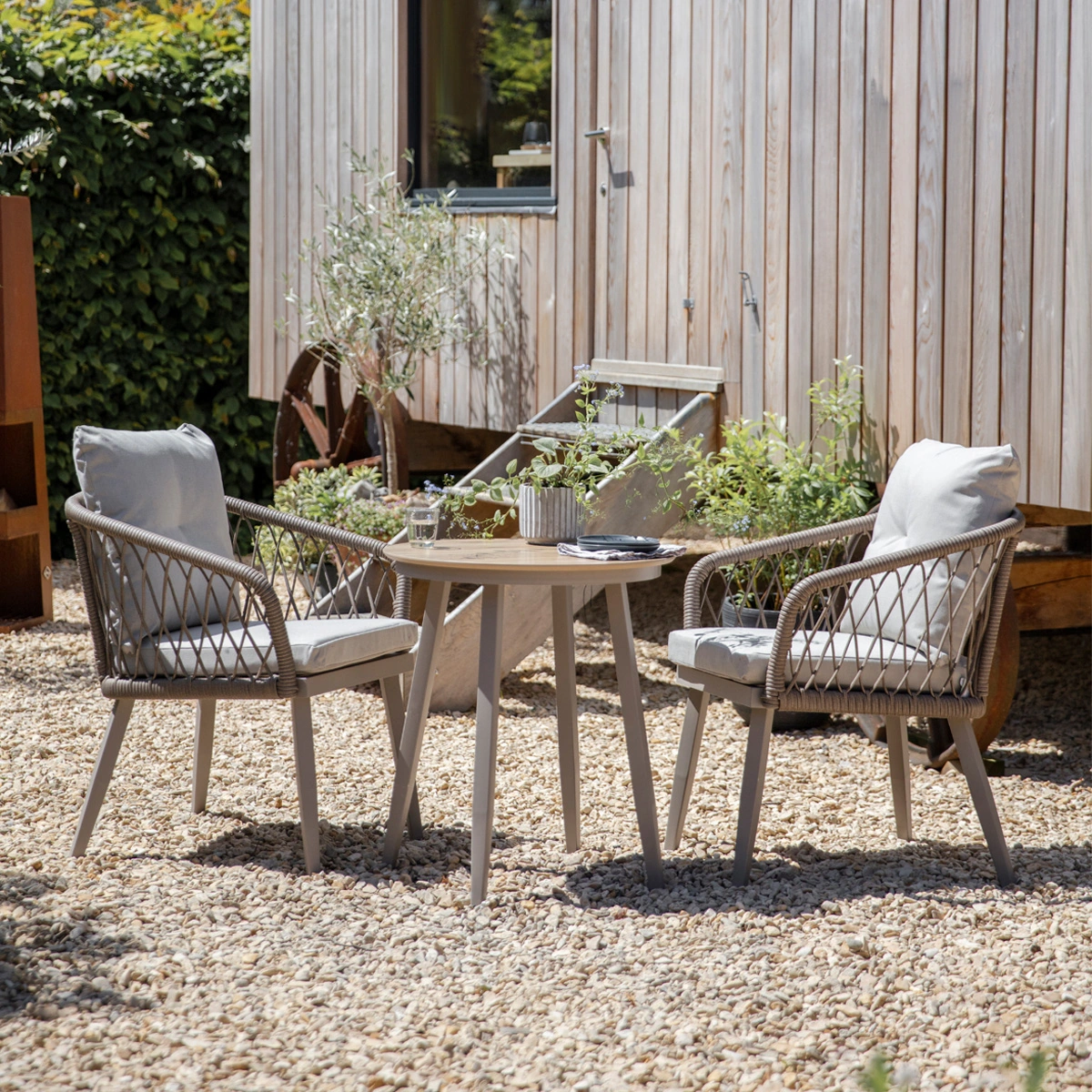 String bistro garden 2025 set