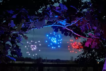 Triple Starburst String Light - image 2