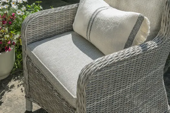 Wroxham Deluxe 8 Seater Oval Dining Set - image 4